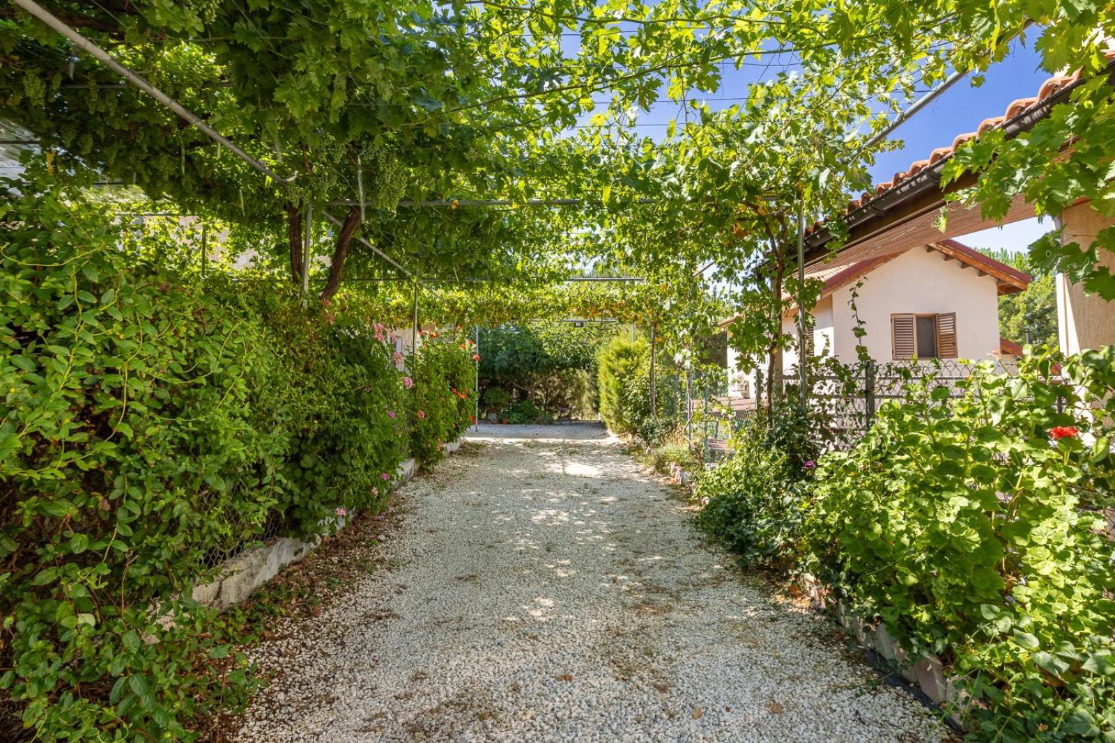 The River House Τριμίκλινη Εξωτερικό φωτογραφία